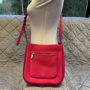 EUC Kate Spade Leila Top Zip Crossbody Bag - Pebble Leather